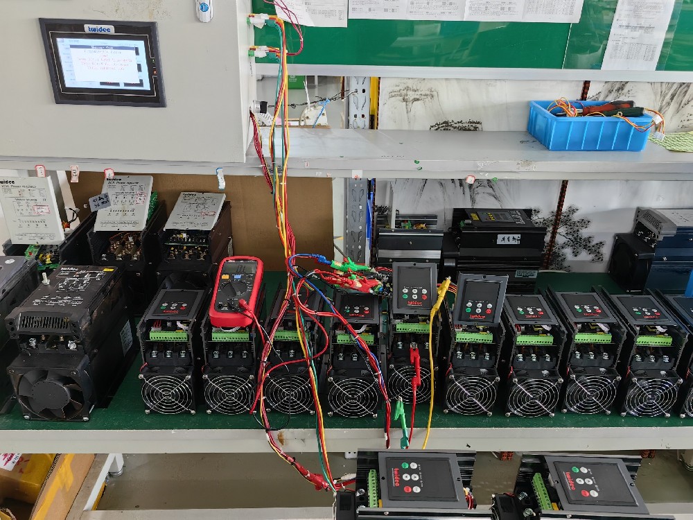 在构筑能源治理领域，电力调整器怎么共同智能照明系统实现最大化节能？
